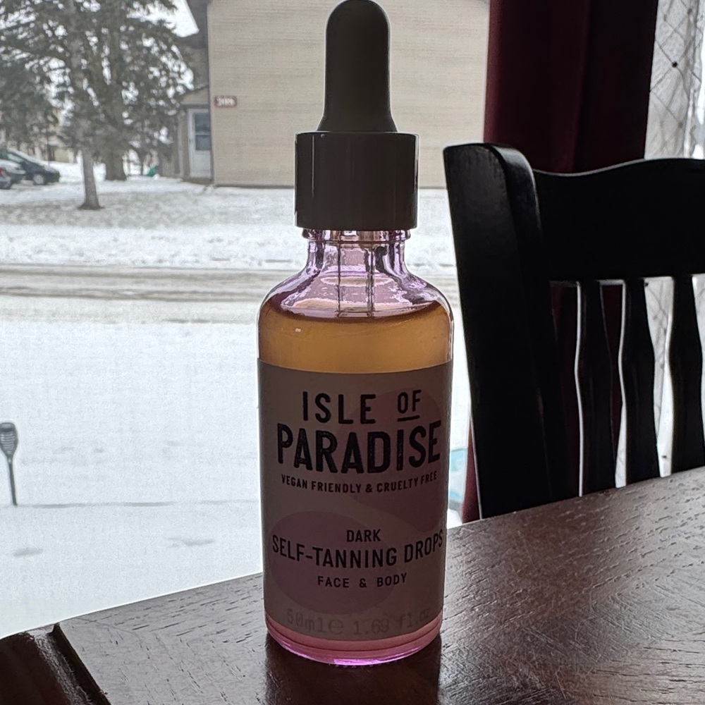 Isle of Paradise Self-Tanning Drops - Pink Bottle with Amber Liquid